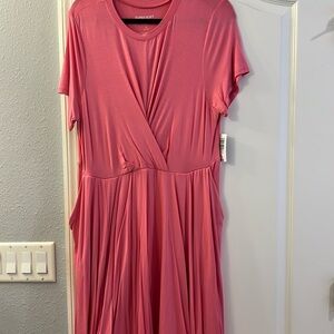 🆕 Torrid Super Soft Drape Front Dress